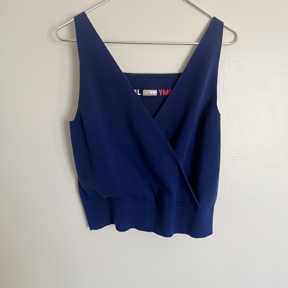 Tommy Hilfiger Sweater Vest - Picture 5 of 5